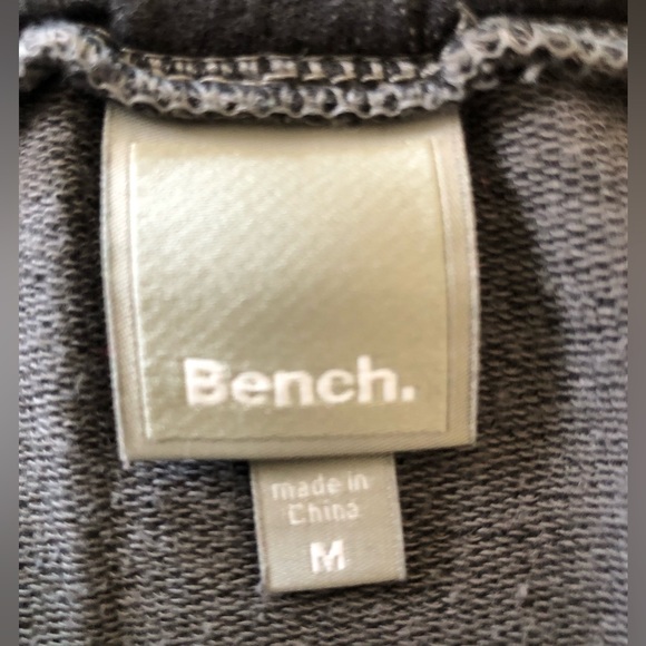 4 for 25$ BENCH | Charcoal Mini Skirt. Activewear Skirt. Size Medium. - Picture 4 of 8